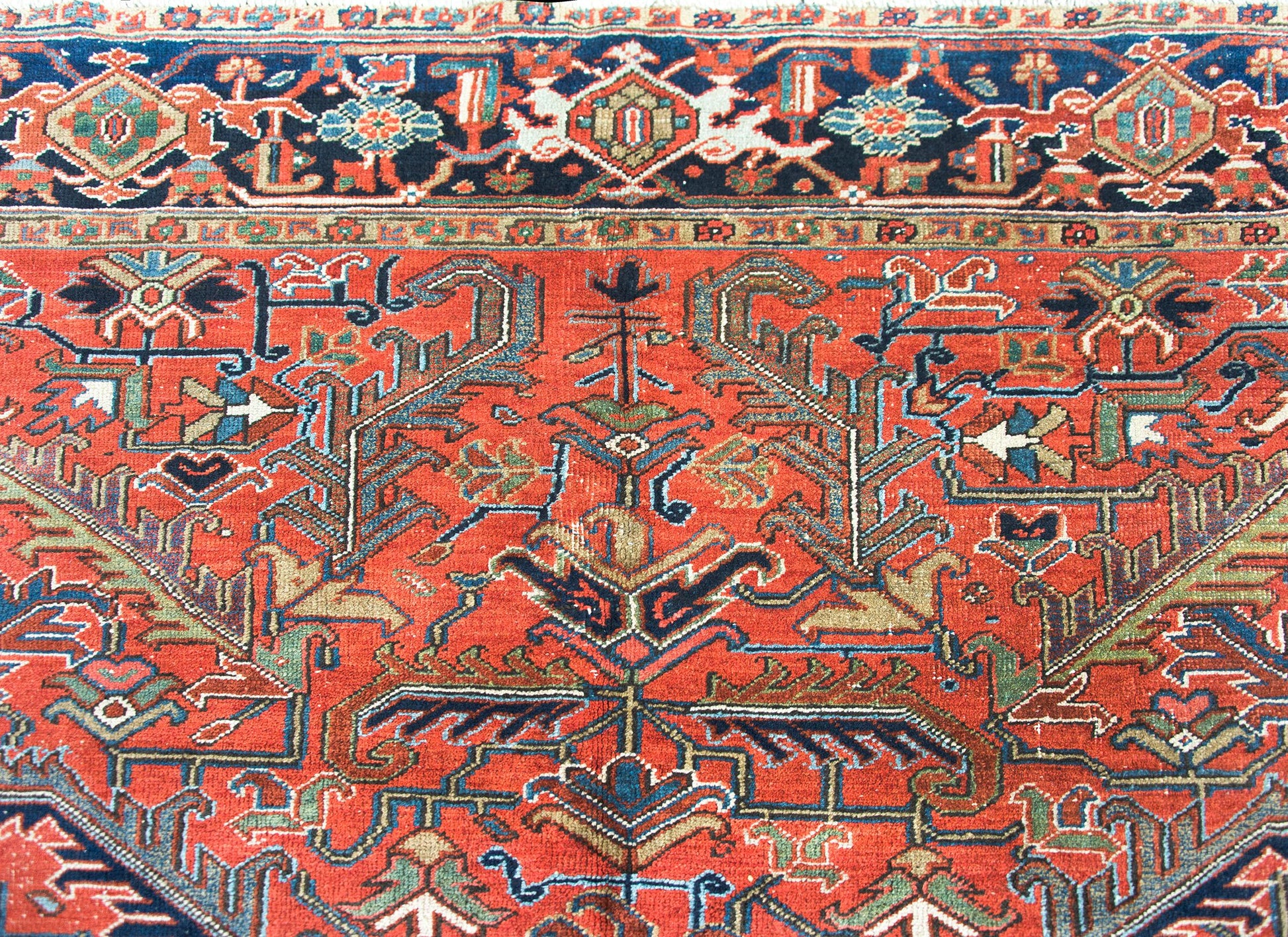 Early 20th Century Persian Heriz Rug For Sale