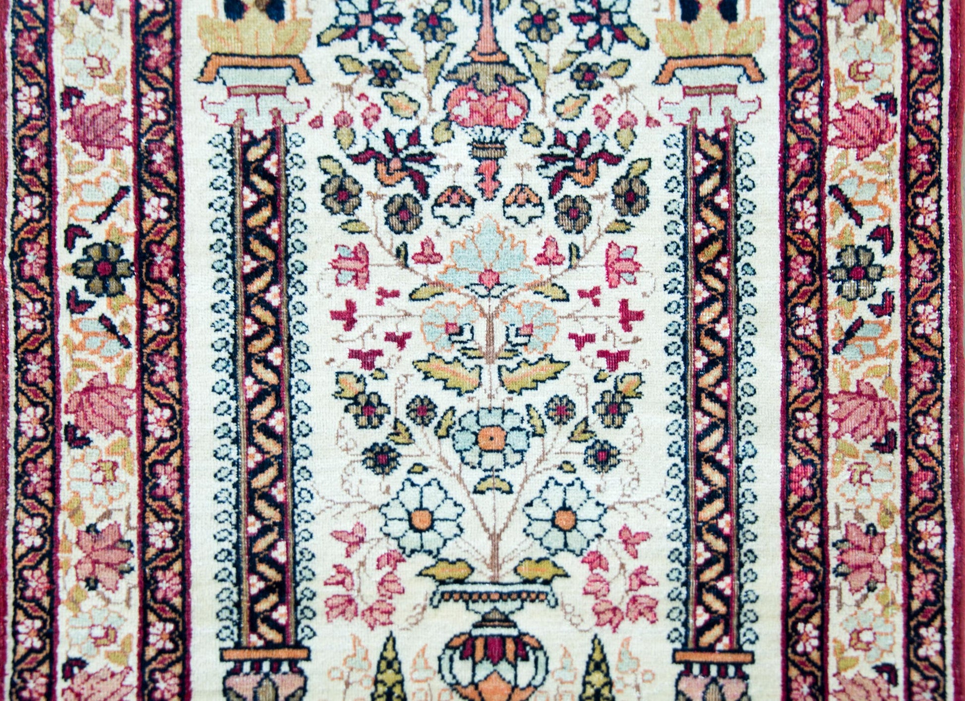 Early 20th Century Kirman Rug For Sale