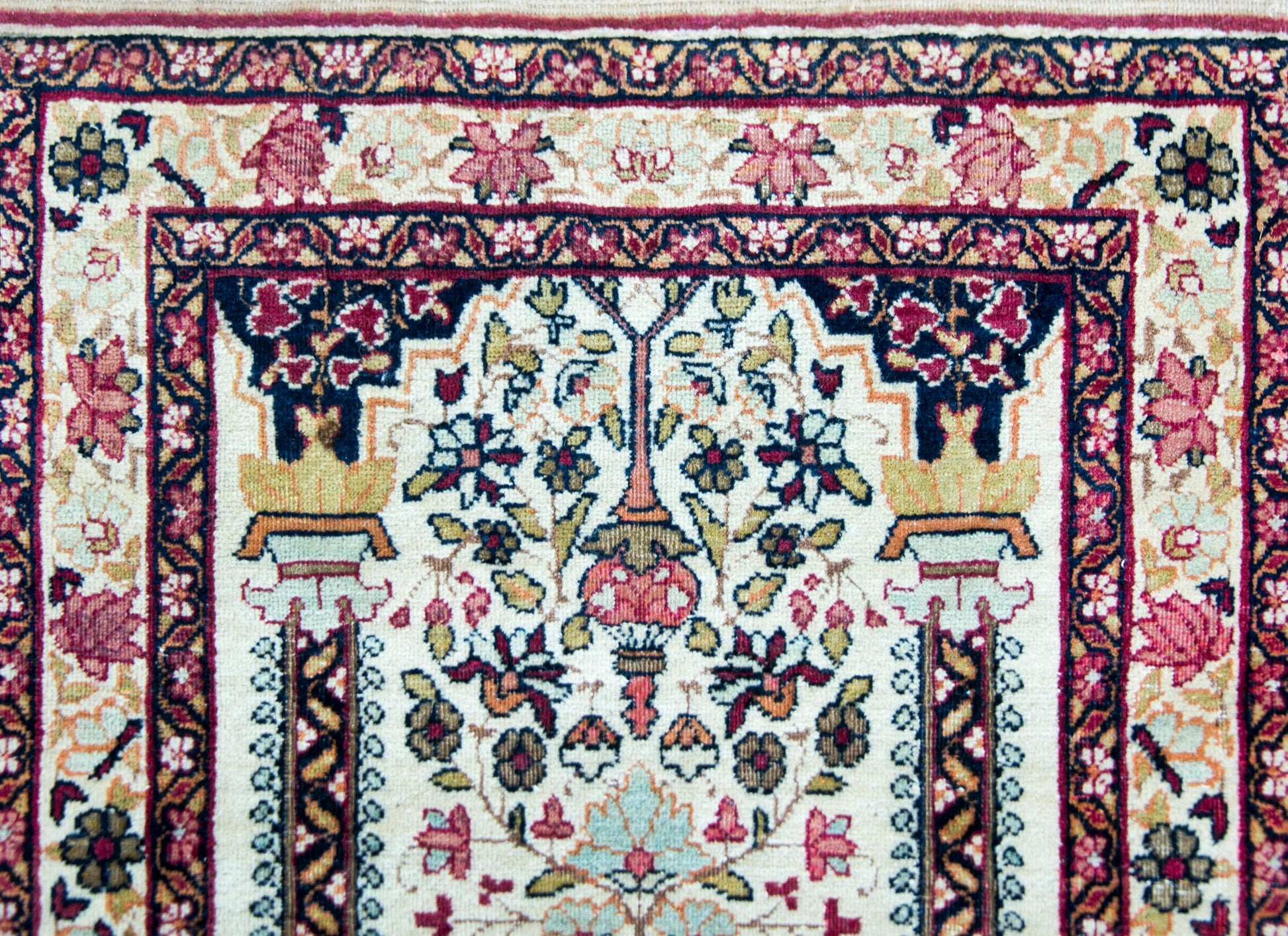 Early 20th Century Kirman Rug For Sale