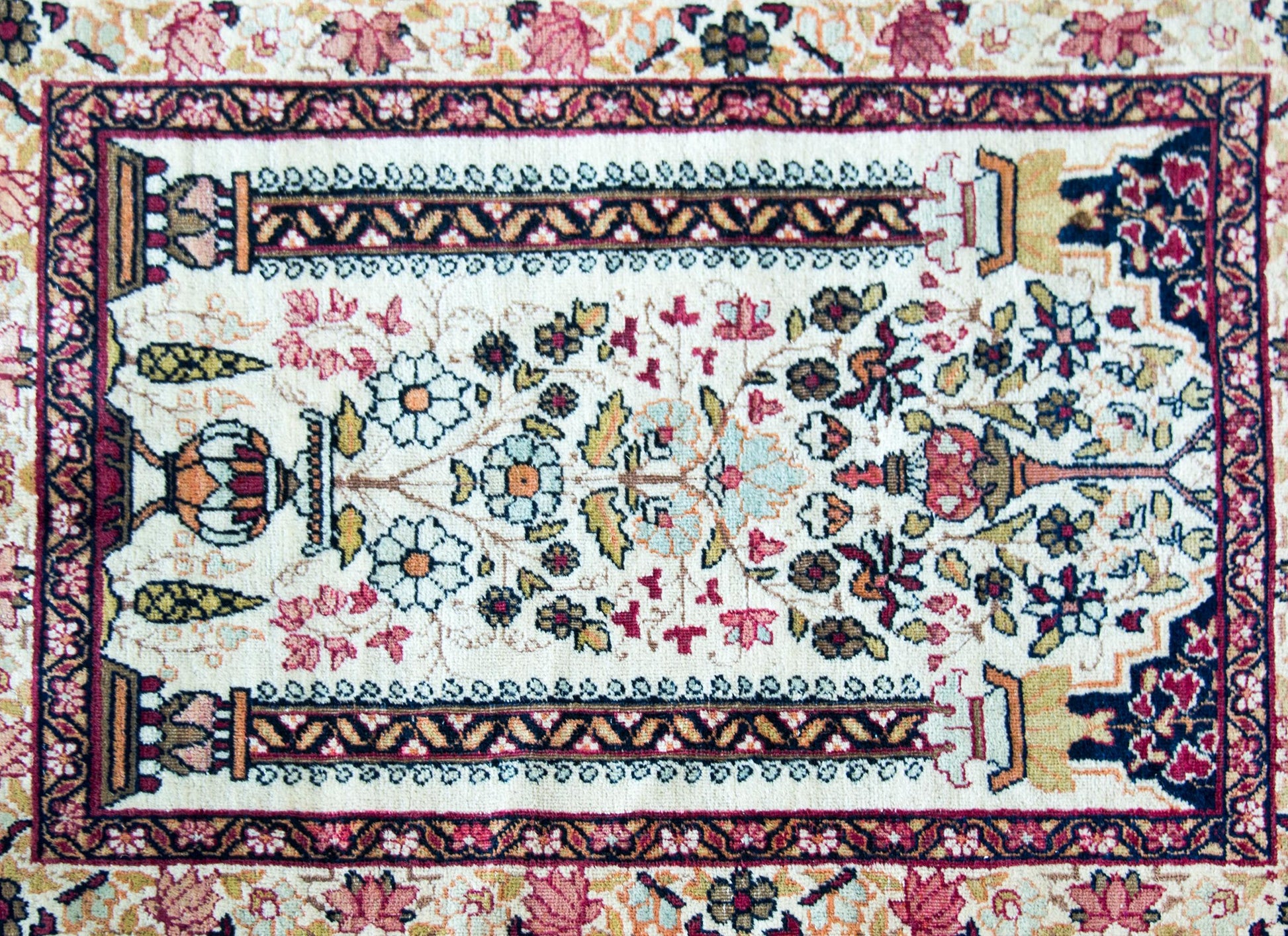 Early 20th Century Kirman Rug For Sale