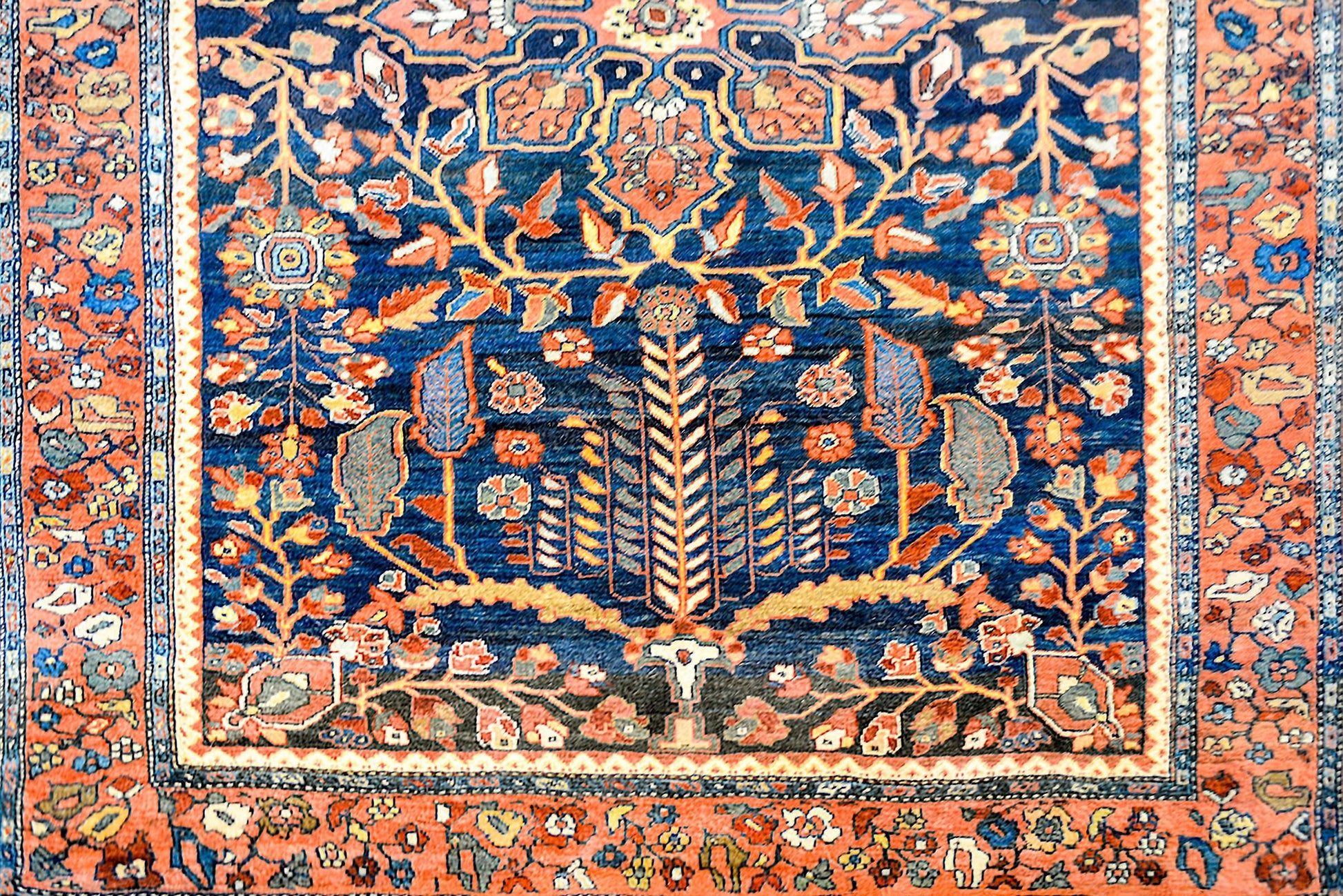 Amazing Early 20th Century Sarouk Rug For Sale