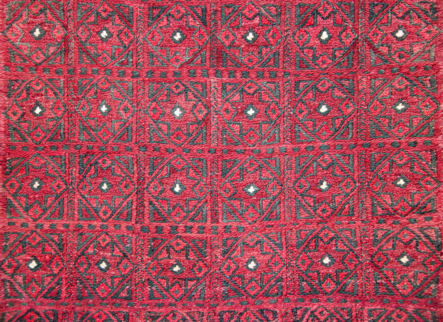Vintage Turkish Kilim Rug For Sale