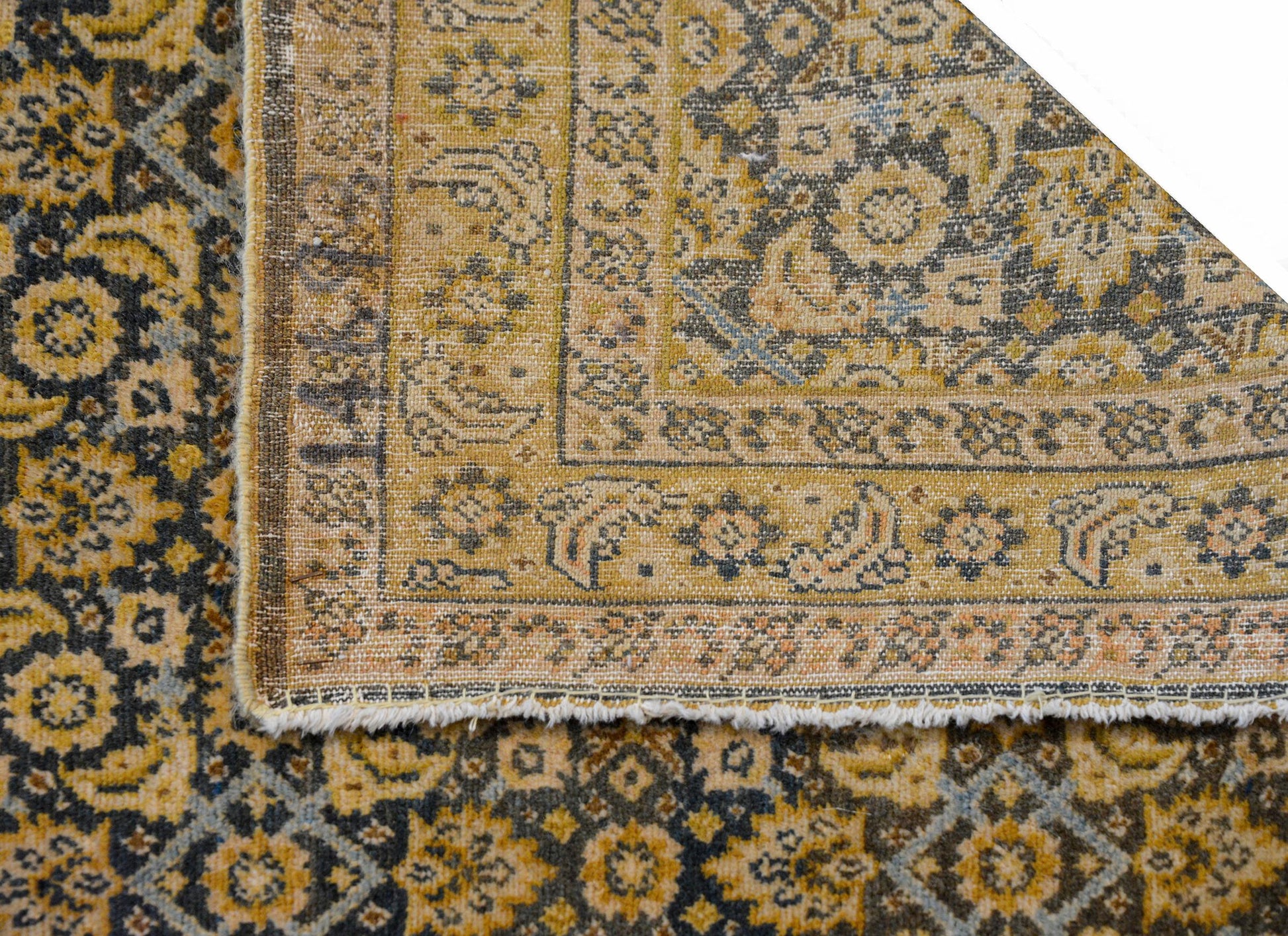 Early 20th Century Senneh Rug For Sale