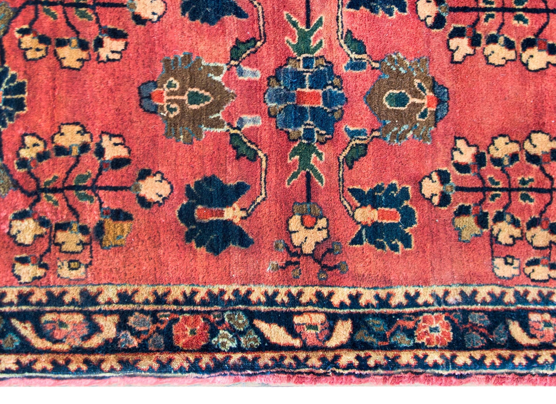 Early 20th Century Persian Sarouk  For Sale