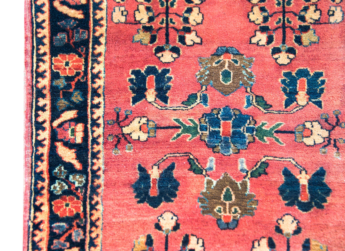 Early 20th Century Persian Sarouk  For Sale