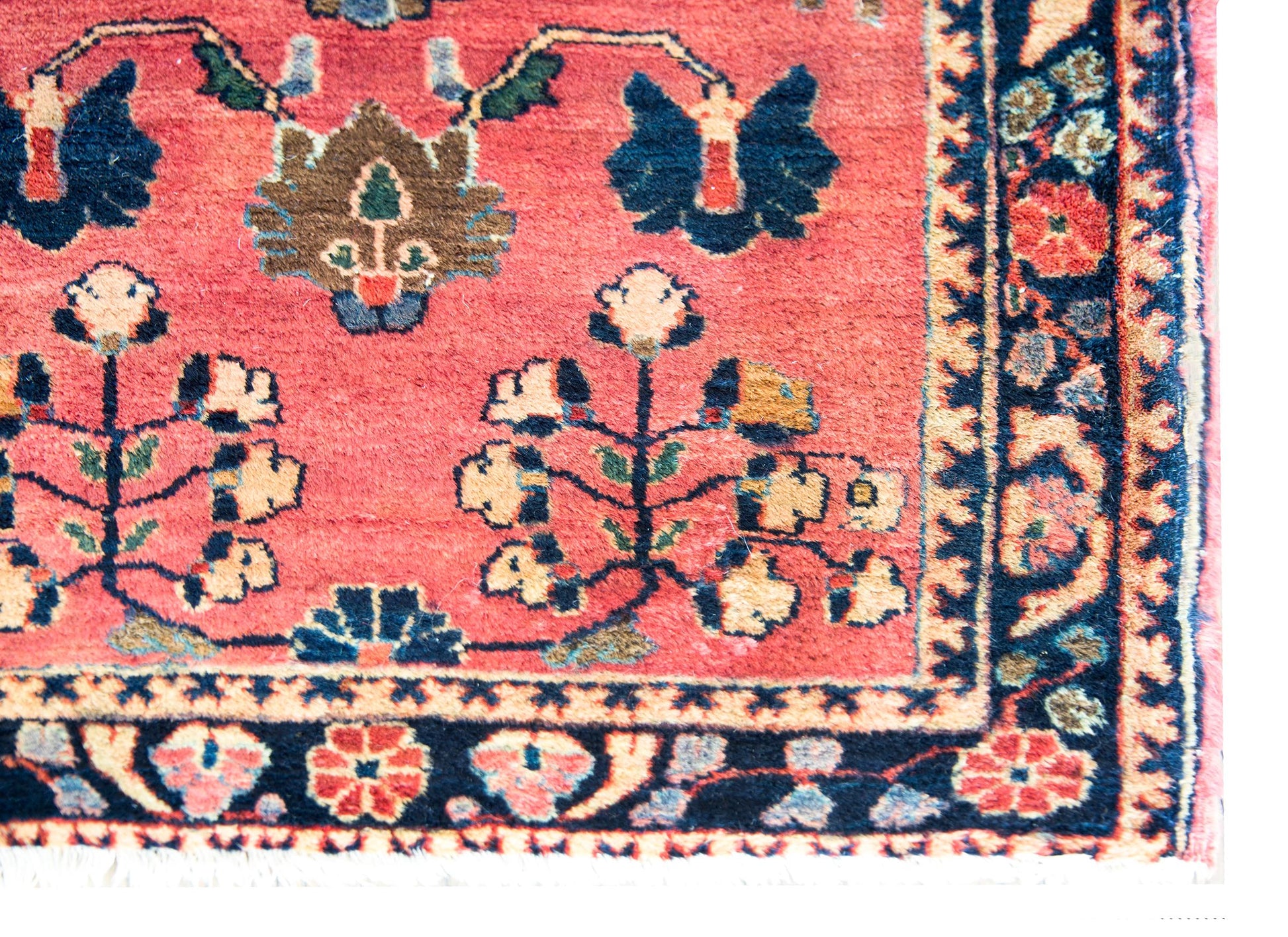 Early 20th Century Persian Sarouk  For Sale