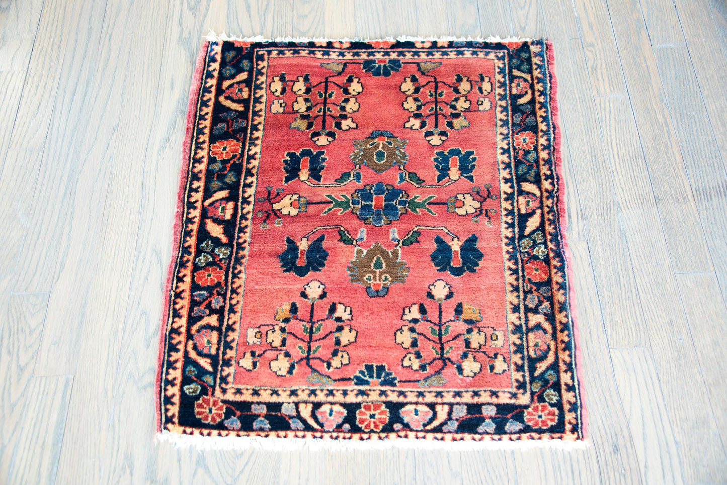 Early 20th Century Persian Sarouk  For Sale
