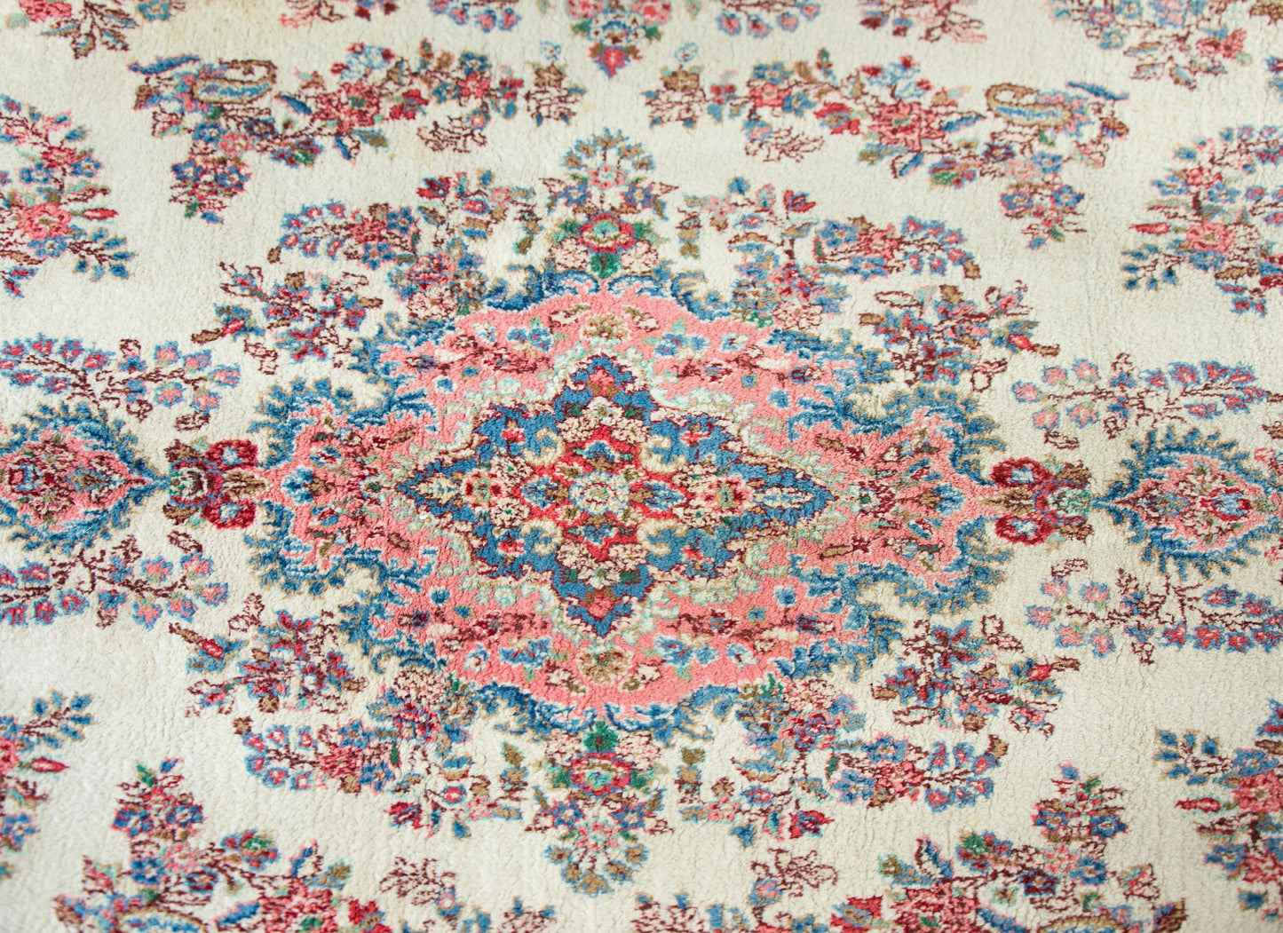 Early 20th Century Persian Kirman Rug For Sale