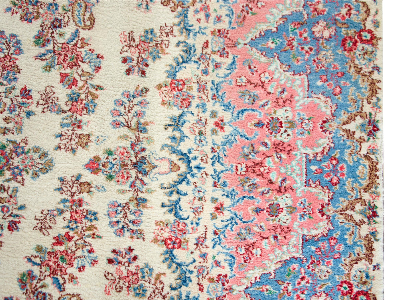 Early 20th Century Persian Kirman Rug For Sale