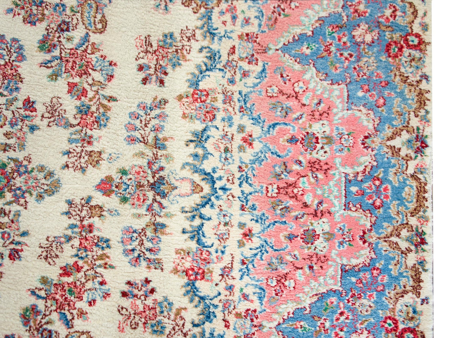 Early 20th Century Persian Kirman Rug For Sale