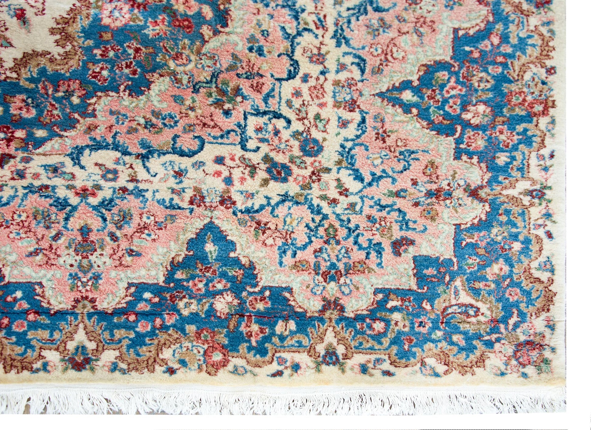 Early 20th Century Persian Kirman Rug For Sale