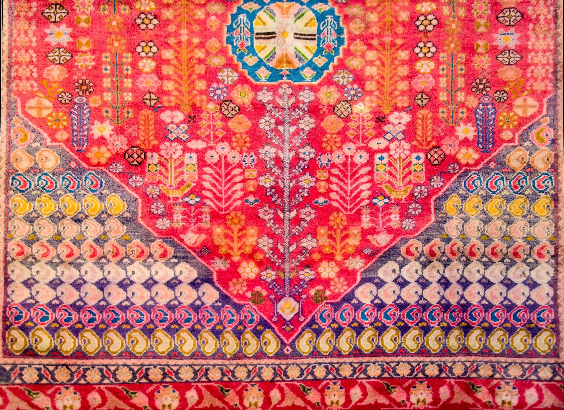 Wonderful Mid-20th Century Arak Rug For Sale
