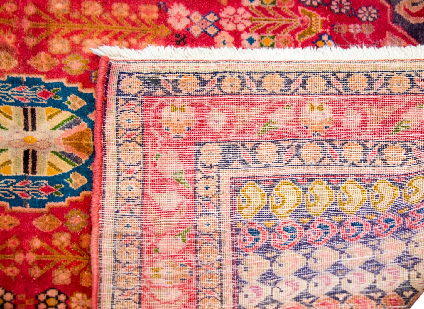 Wonderful Mid-20th Century Arak Rug For Sale