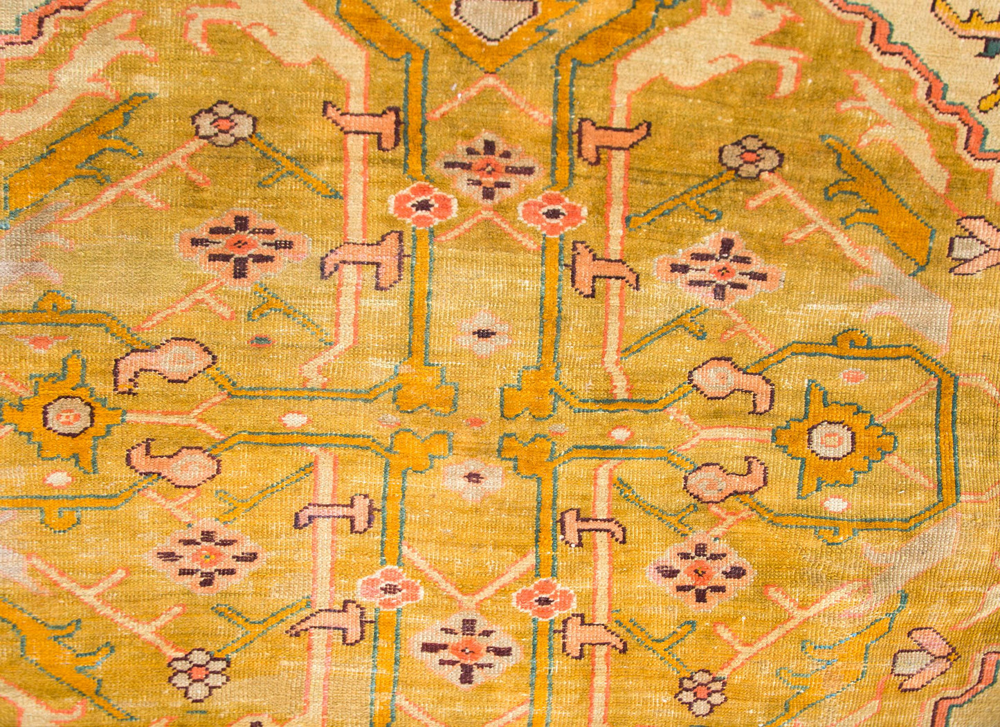 Early 20th Century Turkish Oushak Rug For Sale