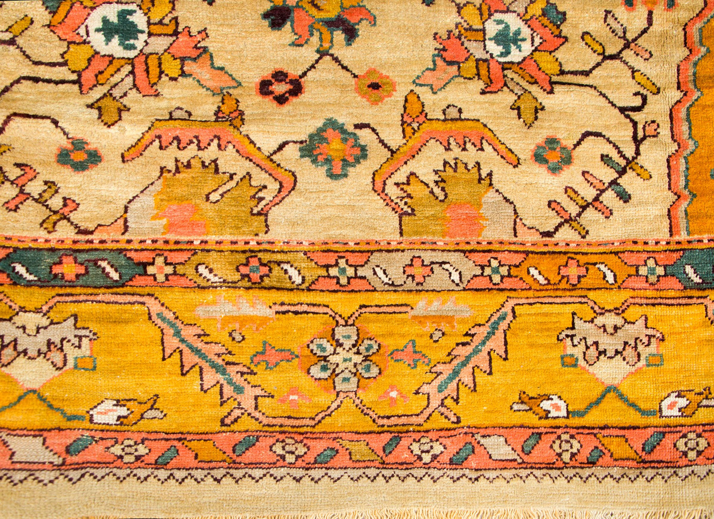 Early 20th Century Turkish Oushak Rug For Sale