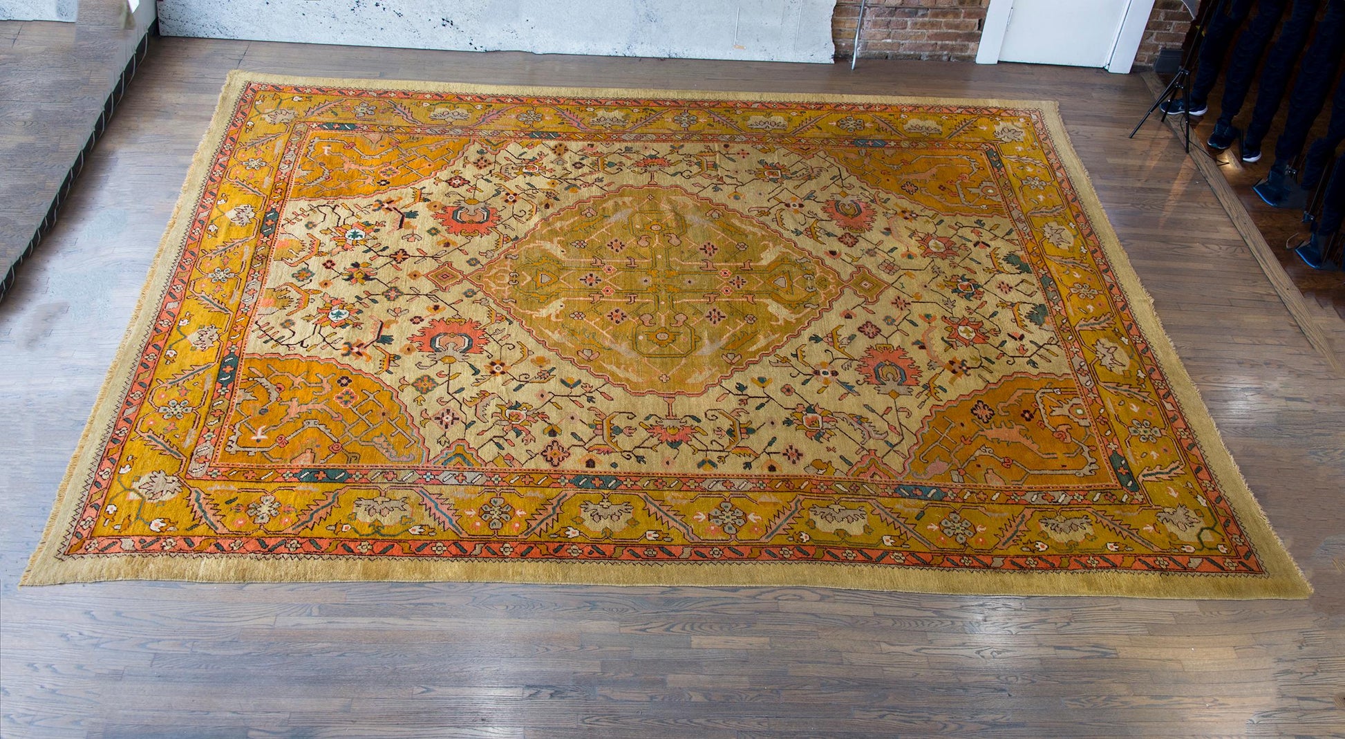 Early 20th Century Turkish Oushak Rug For Sale