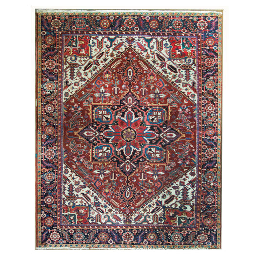 Early 20th Century Persian Heriz Rug For Sale