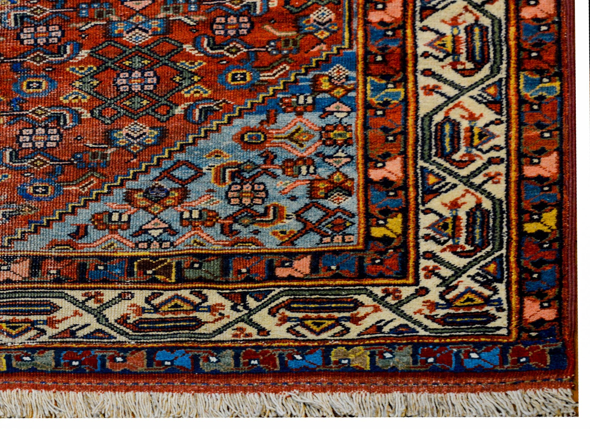 Gorgeous Early 20th Century Bidjar Herati Rug For Sale