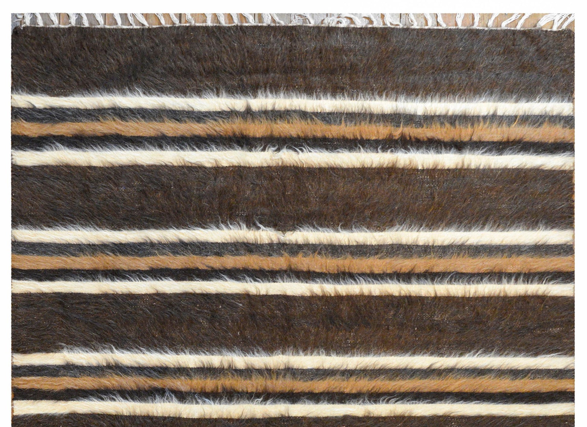 Fantastic Vintage Turkish Siirt Rug For Sale