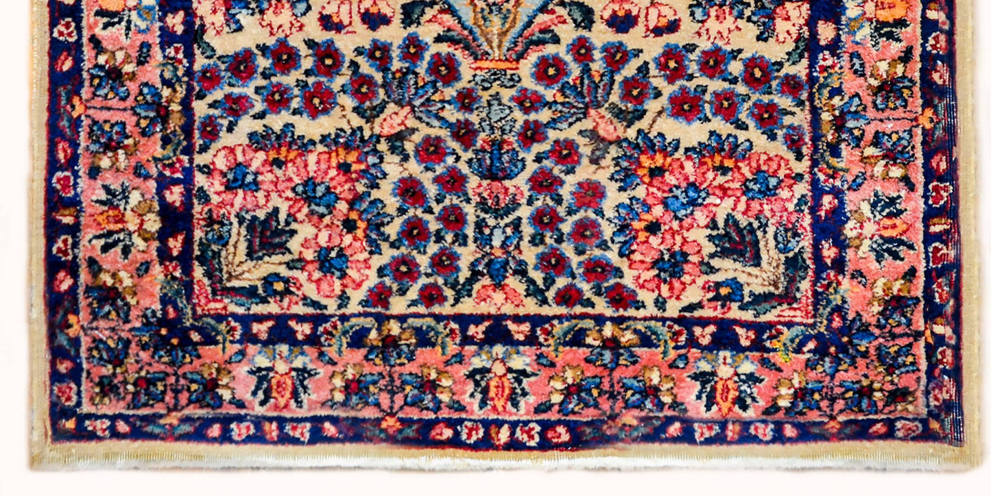 Exquisite early 20th Century Lavar Kirman Rug For Sale