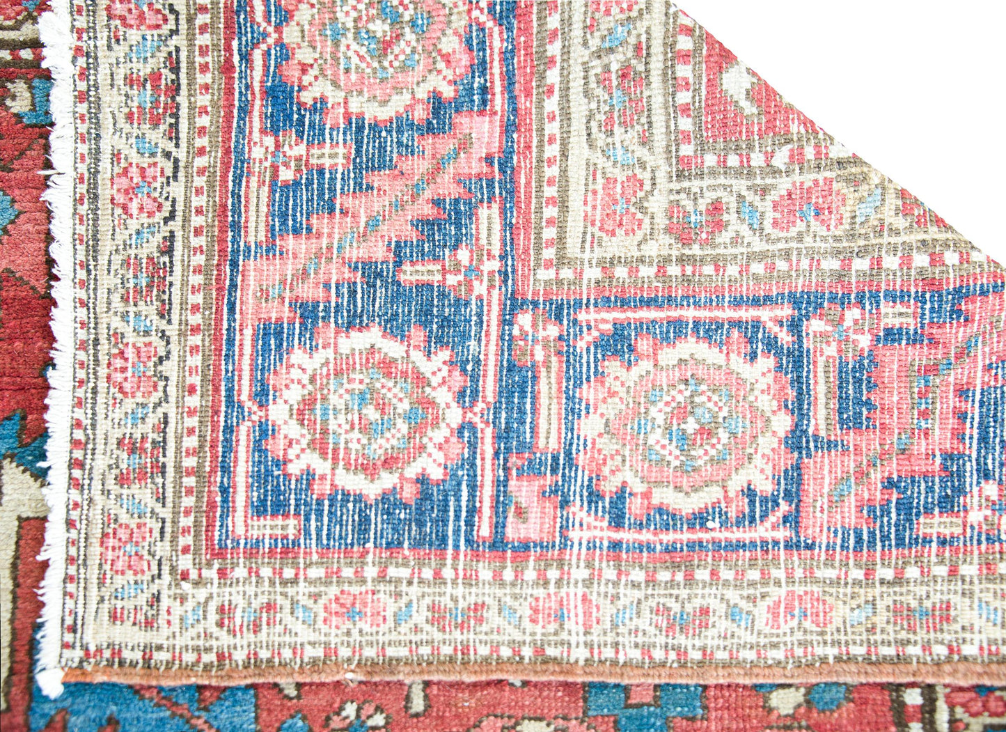 Early 20th Century Persian Heriz Rug For Sale