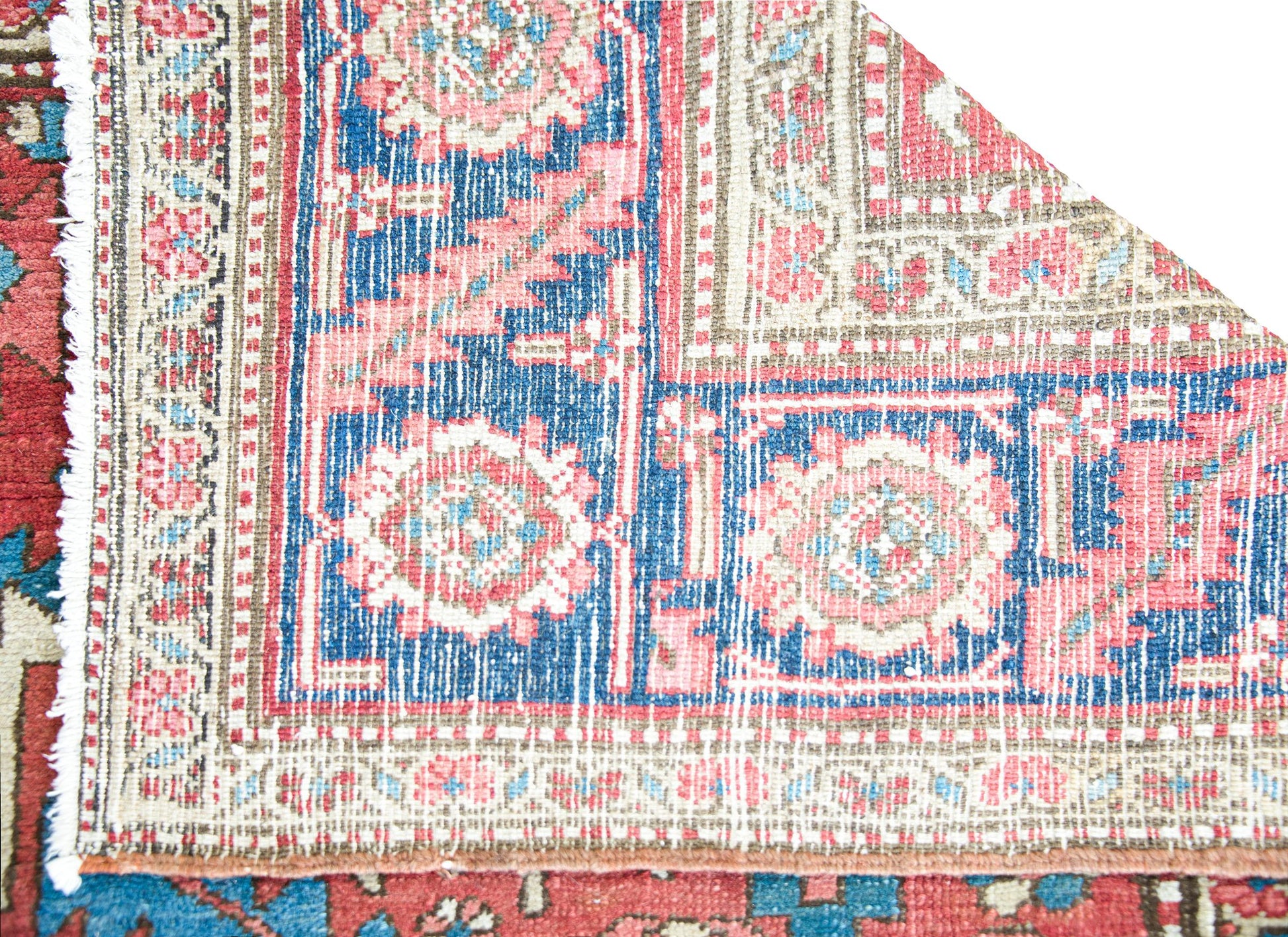 Early 20th Century Persian Heriz Rug For Sale
