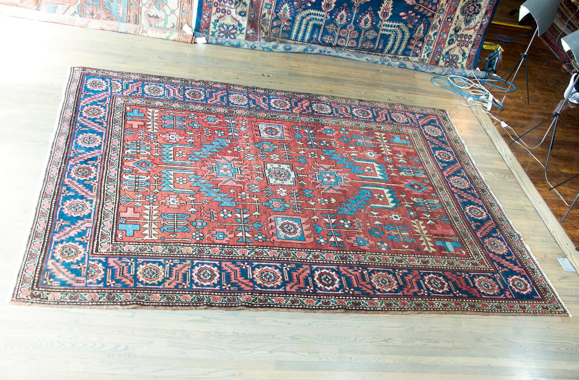 Early 20th Century Persian Heriz Rug For Sale