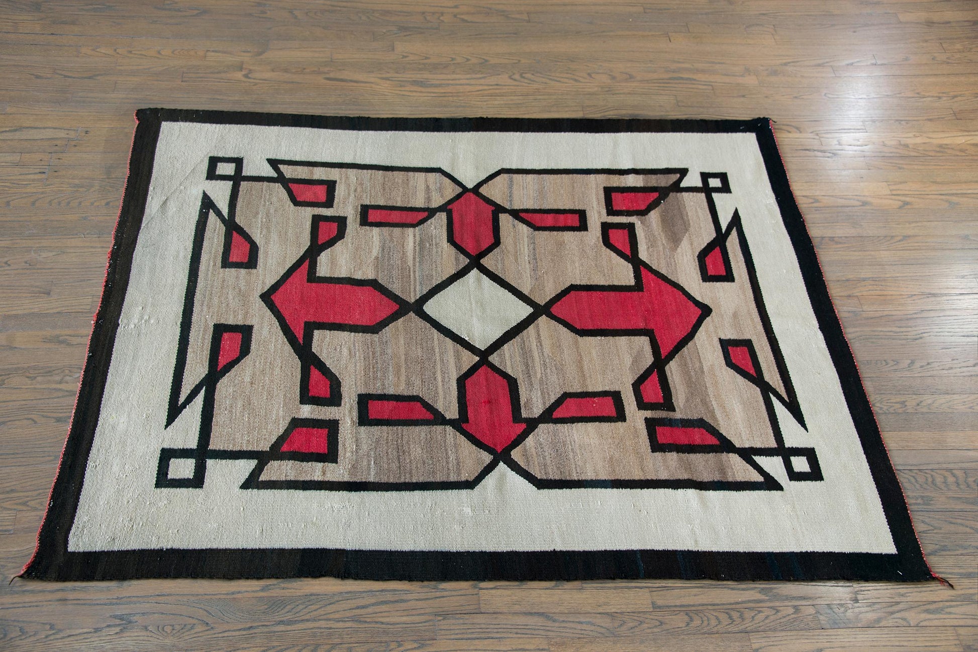 Fantastic Early 20th Century Navajo Rug For Sale