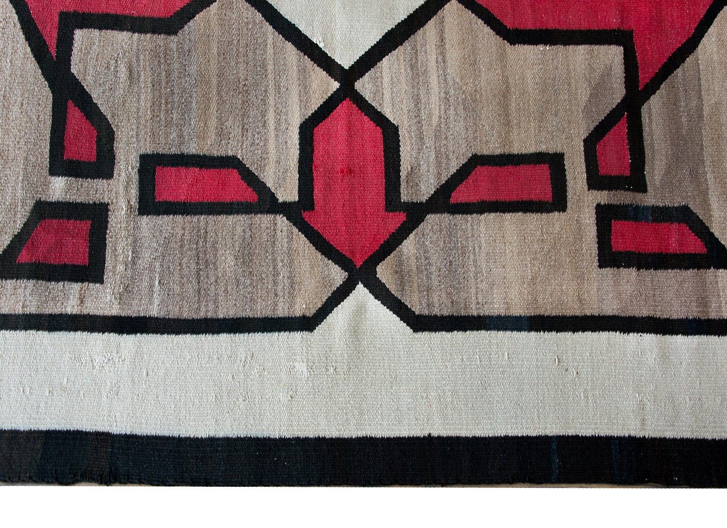 Fantastic Early 20th Century Navajo Rug For Sale