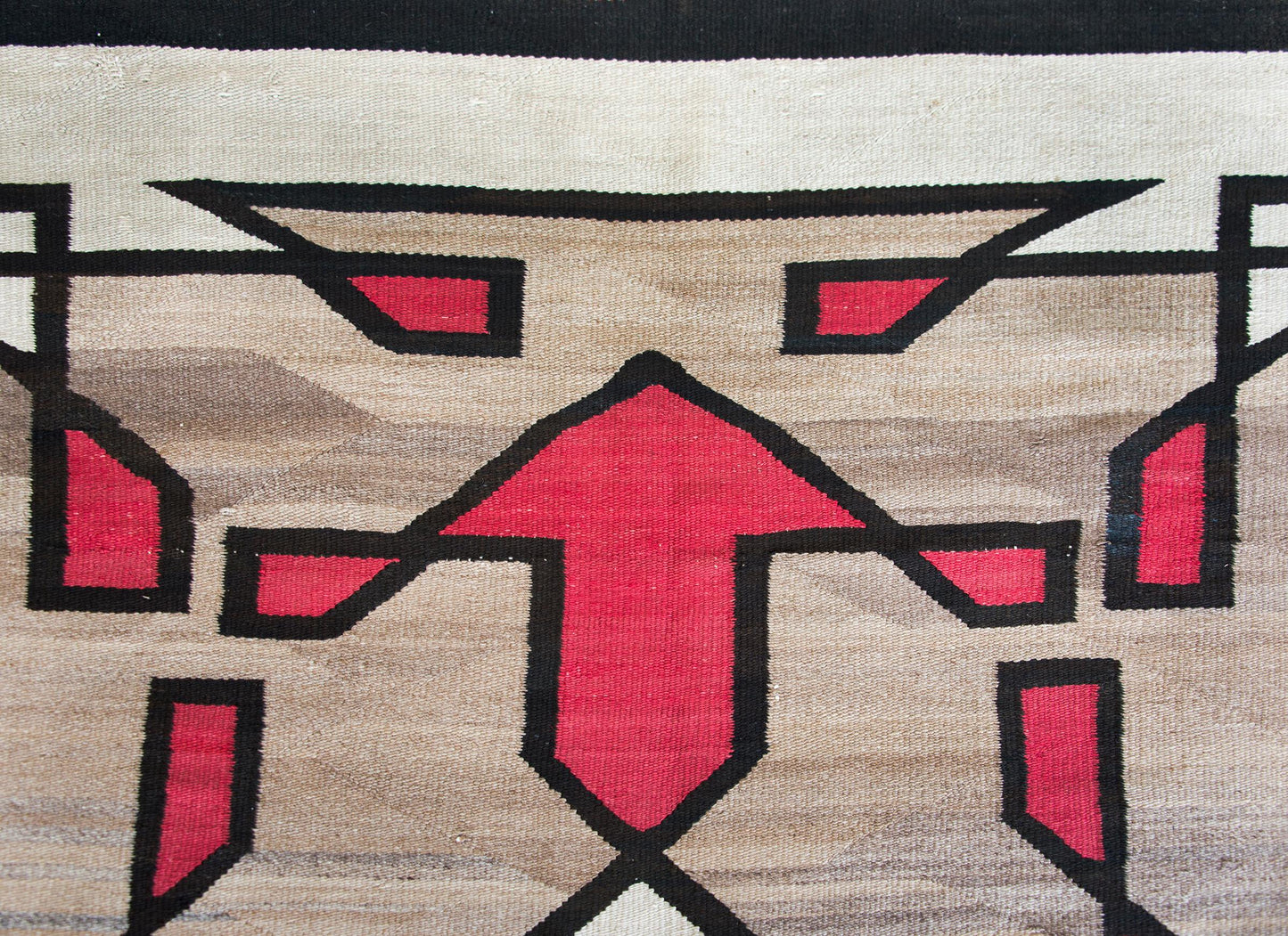 Fantastic Early 20th Century Navajo Rug For Sale