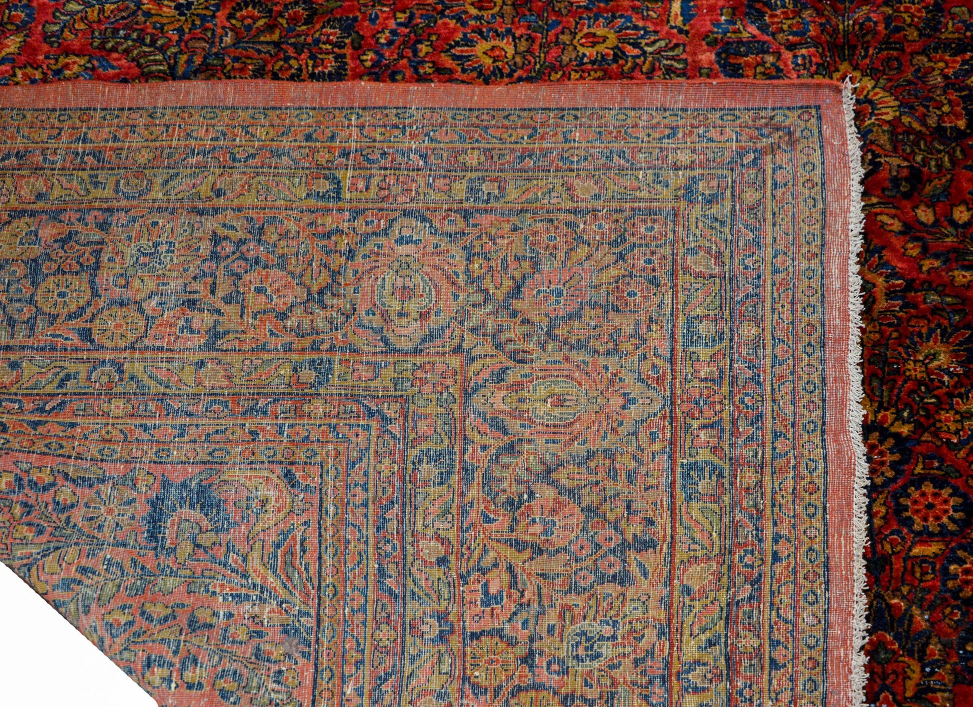 Extraordinary Early 20th Century Sarouk Rug For Sale