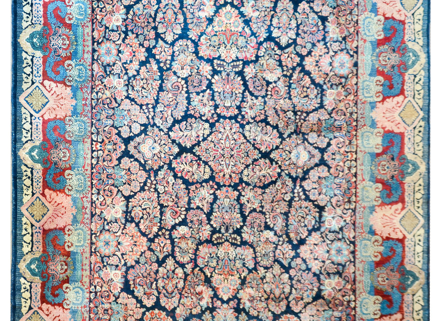 Early 20th Century Persian Sarouk Rug For Sale