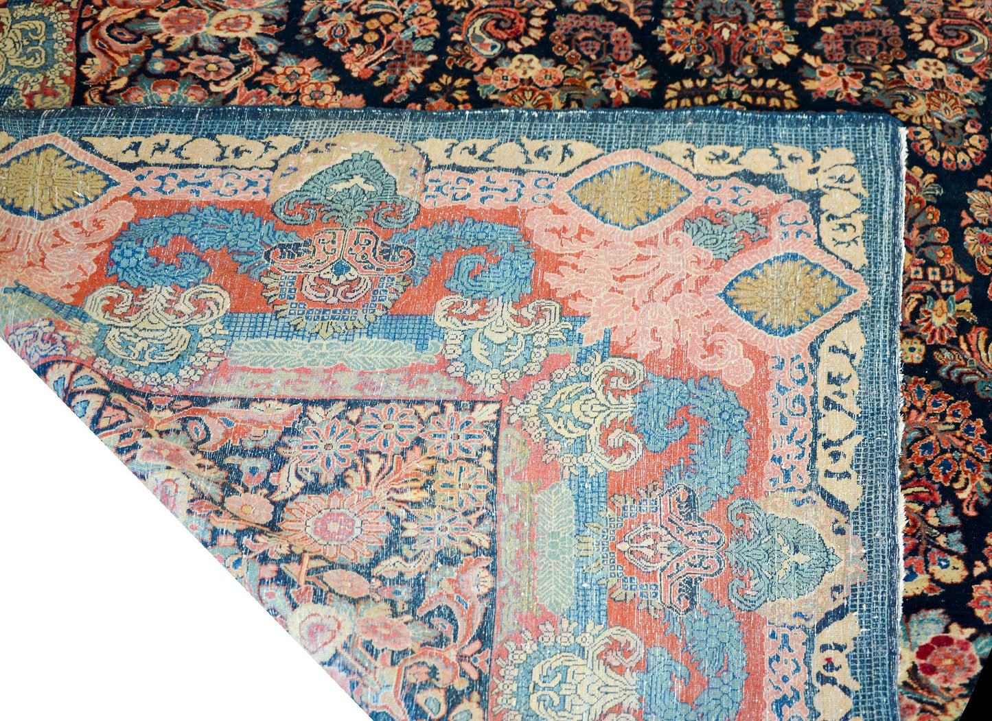 Early 20th Century Persian Sarouk Rug For Sale