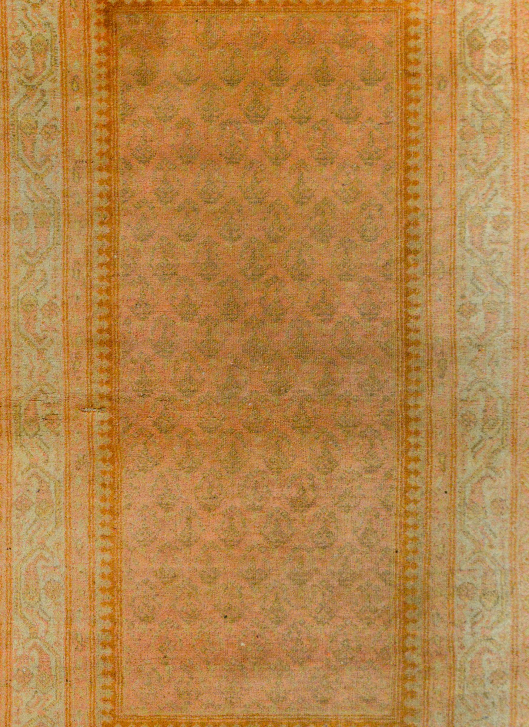 Early 20th Century Seraband Rug For Sale