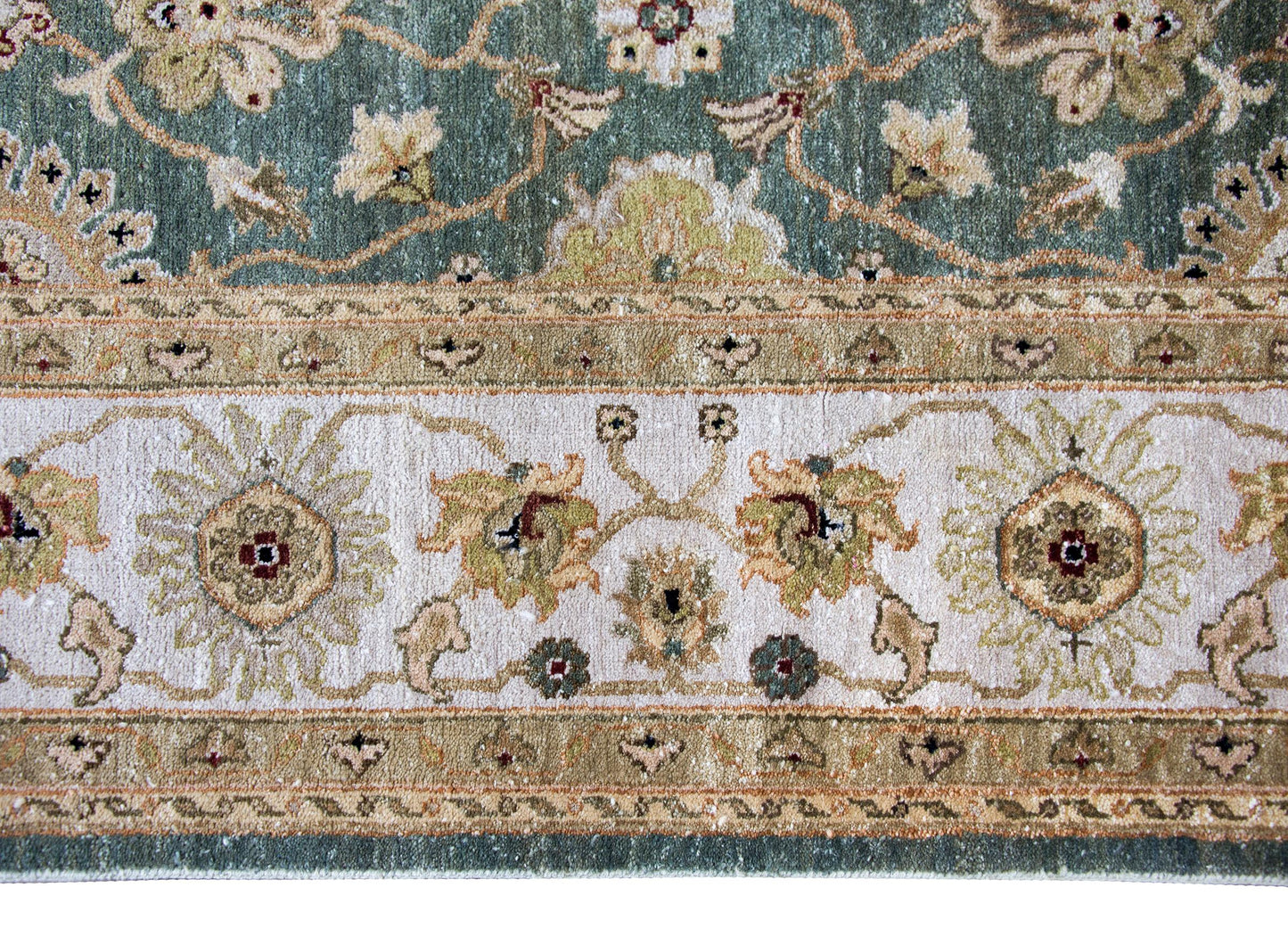 Late 20th Century Indian Tabriz-Style Rug For Sale