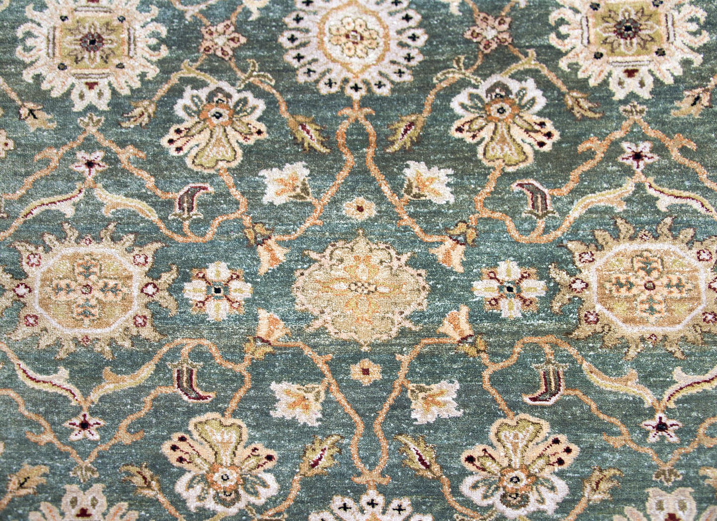 Late 20th Century Indian Tabriz-Style Rug For Sale