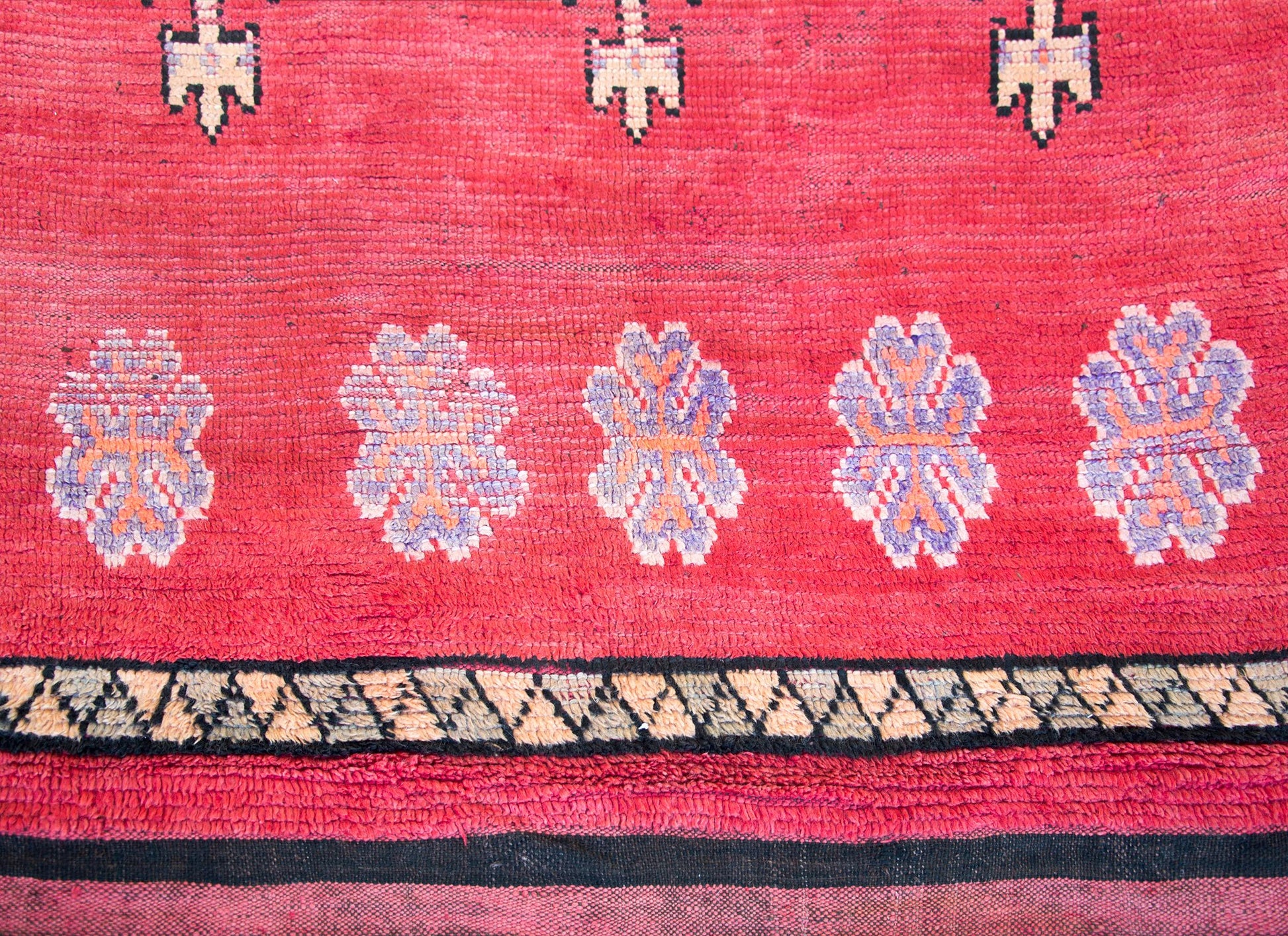 Early 20th Century Moroccan Rug For Sale