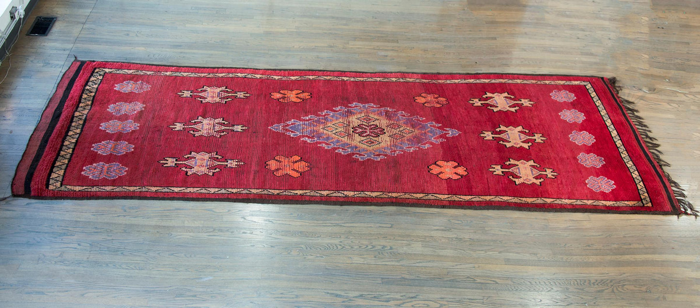 Early 20th Century Moroccan Rug For Sale