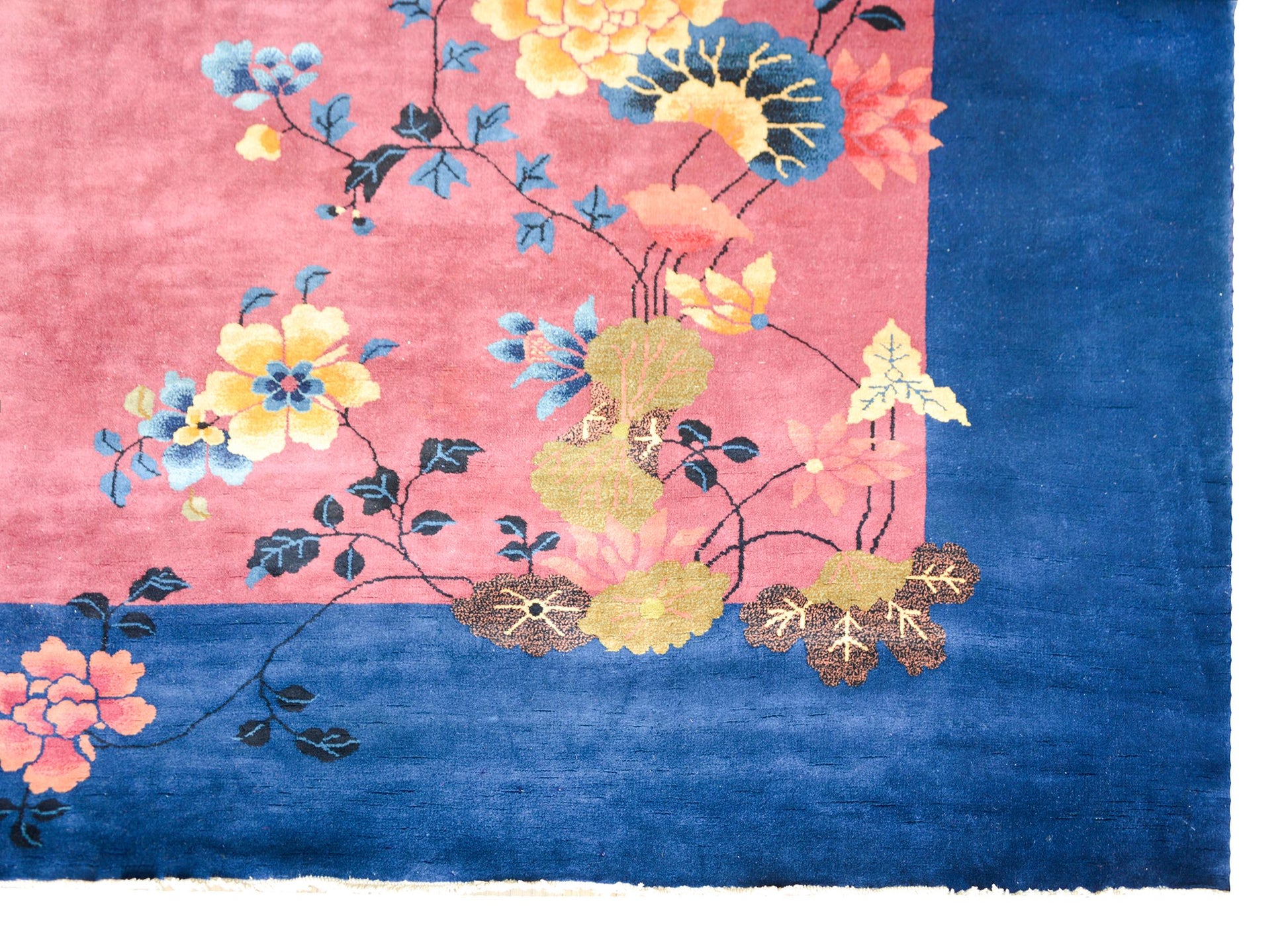 Early 20th Century Chinese Art Deco Rug For Sale