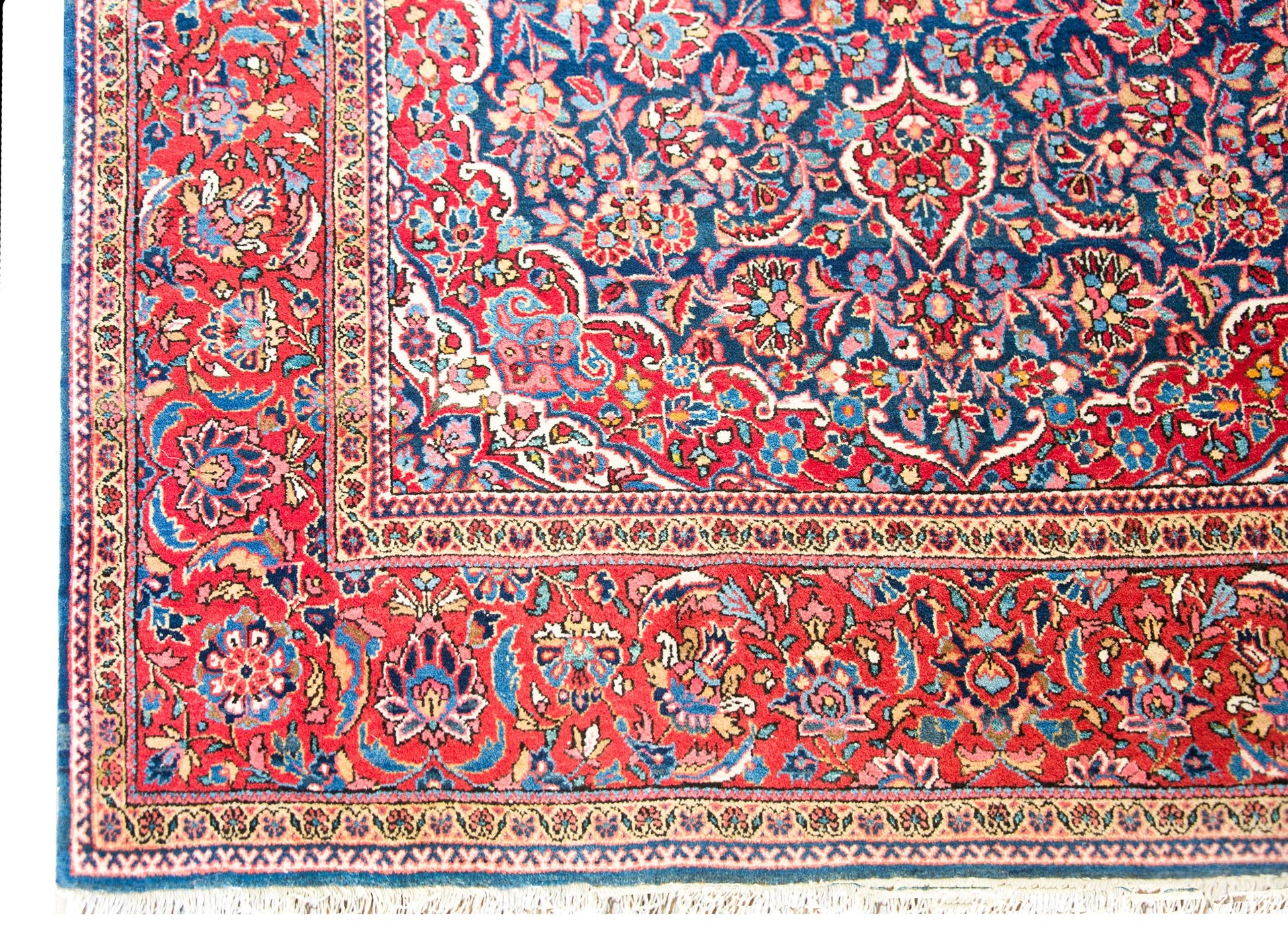 Early 20th Century Persian Kashan Rug For Sale