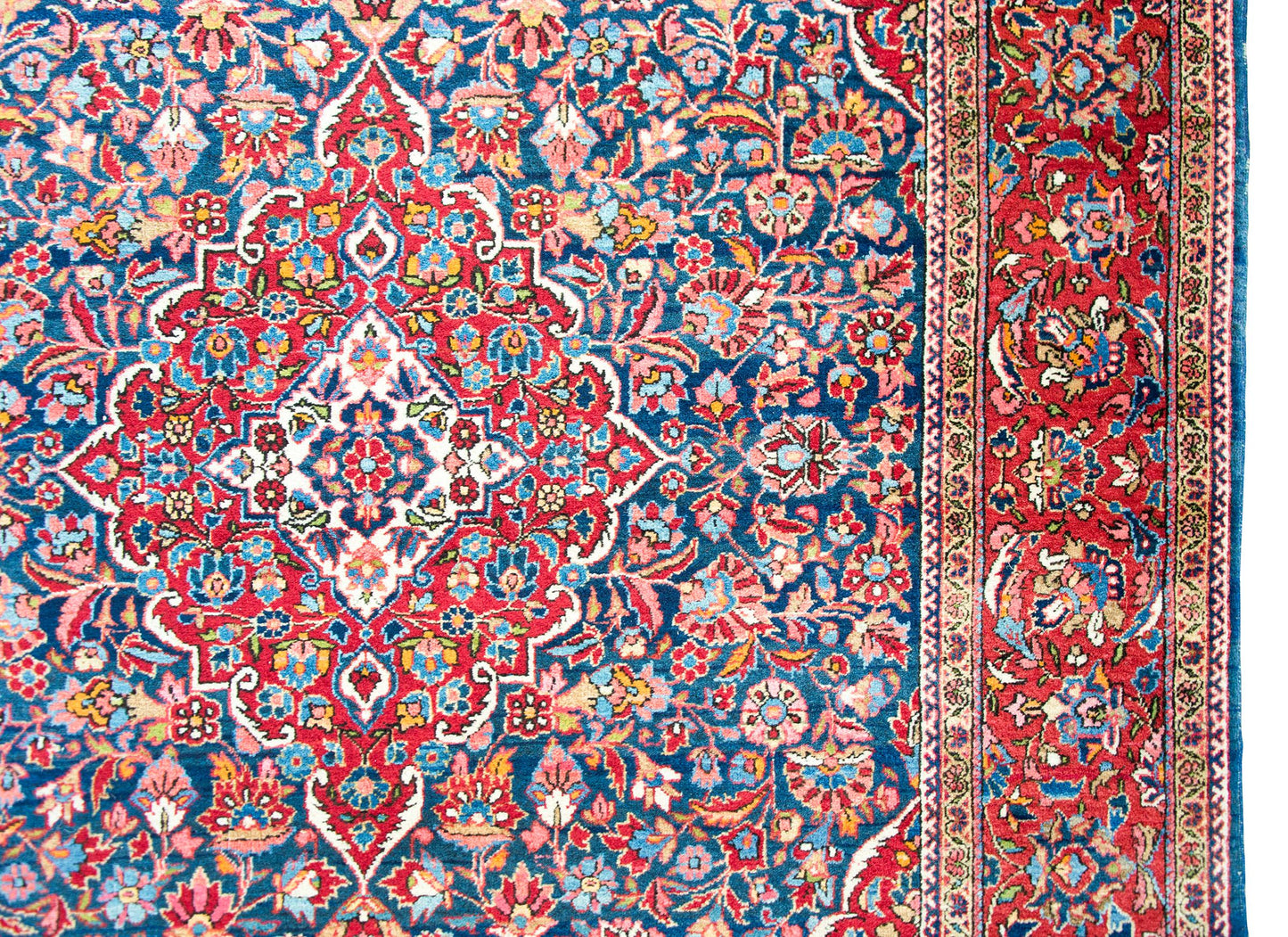 Early 20th Century Persian Kashan Rug For Sale