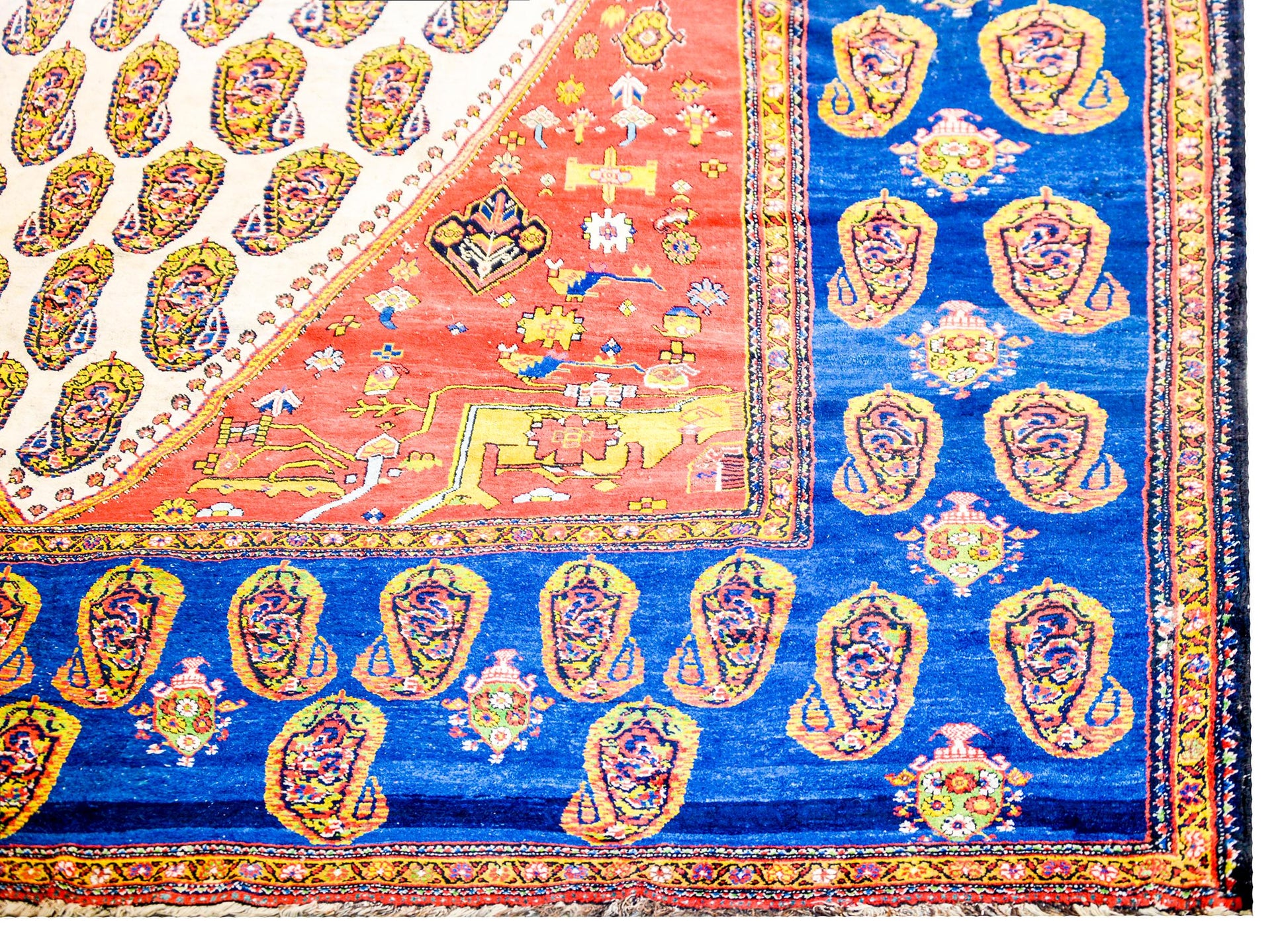 Early 20th Century Khamseh Rug For Sale