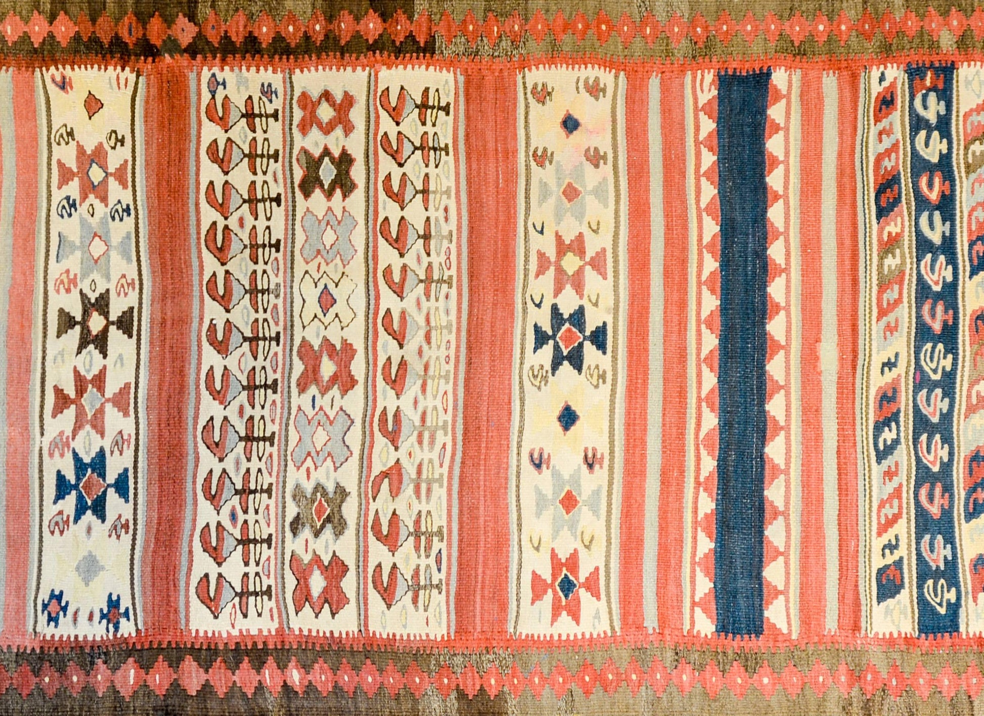 Beautiful Early 20th Century Zarand Kilim Runner For Sale