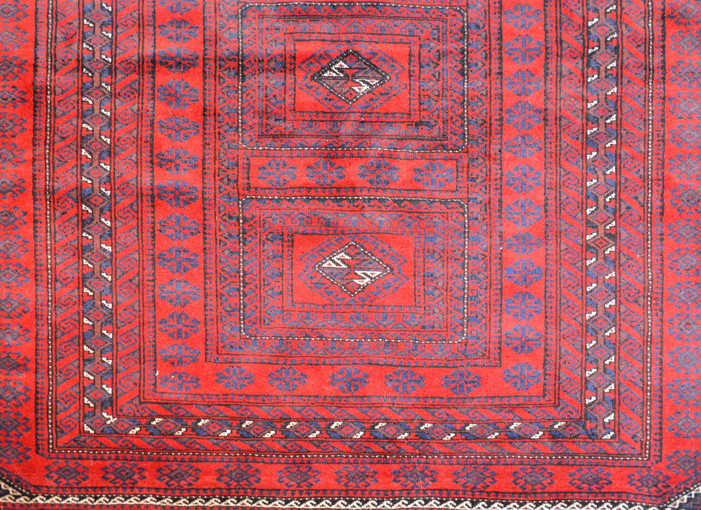 Beautiful Vintage Turkmen Rug For Sale