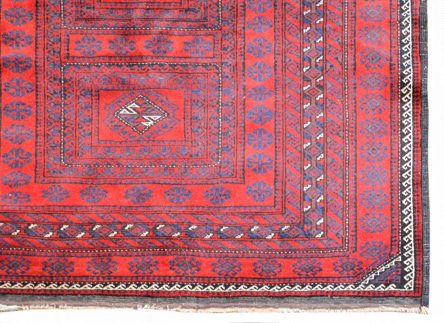 Beautiful Vintage Turkmen Rug For Sale