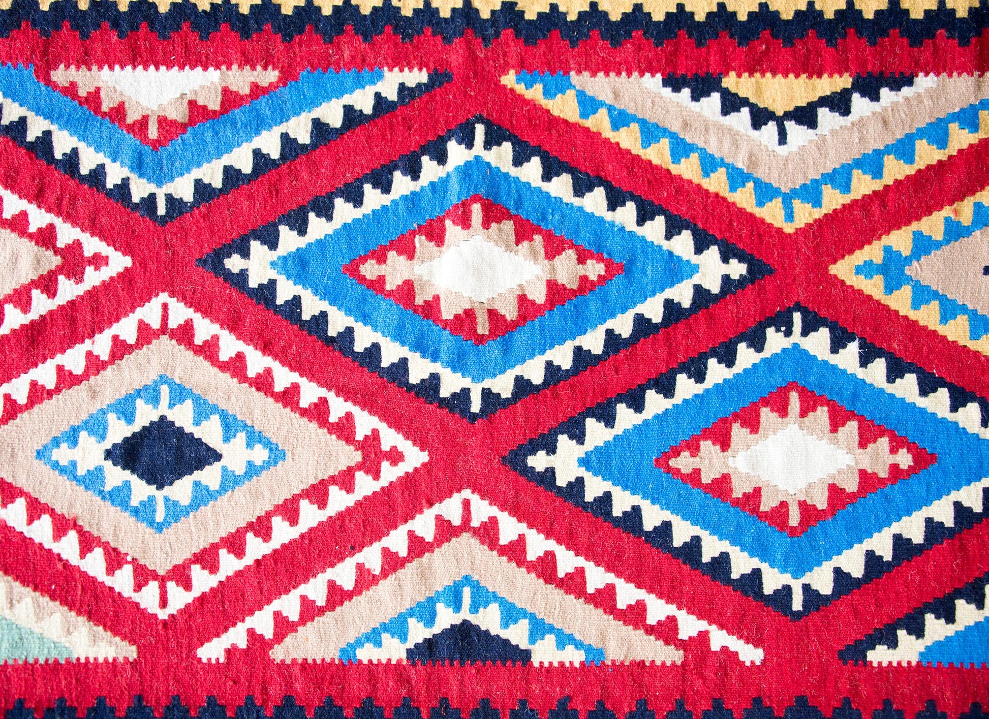 Vintage Persian Shiraz Kilim Rug For Sale