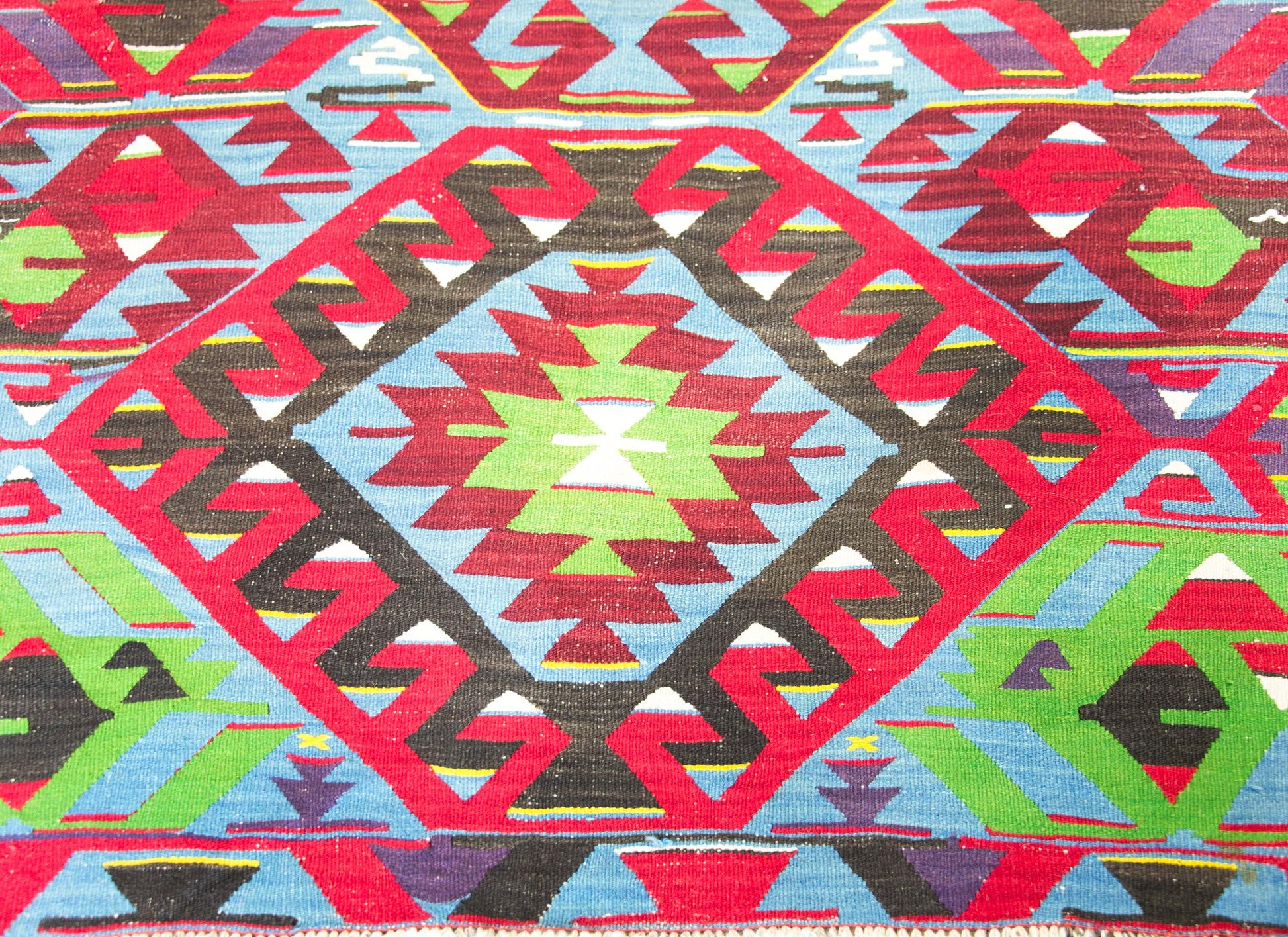 Mid-20th Century Turkish Kilim Rug For Sale