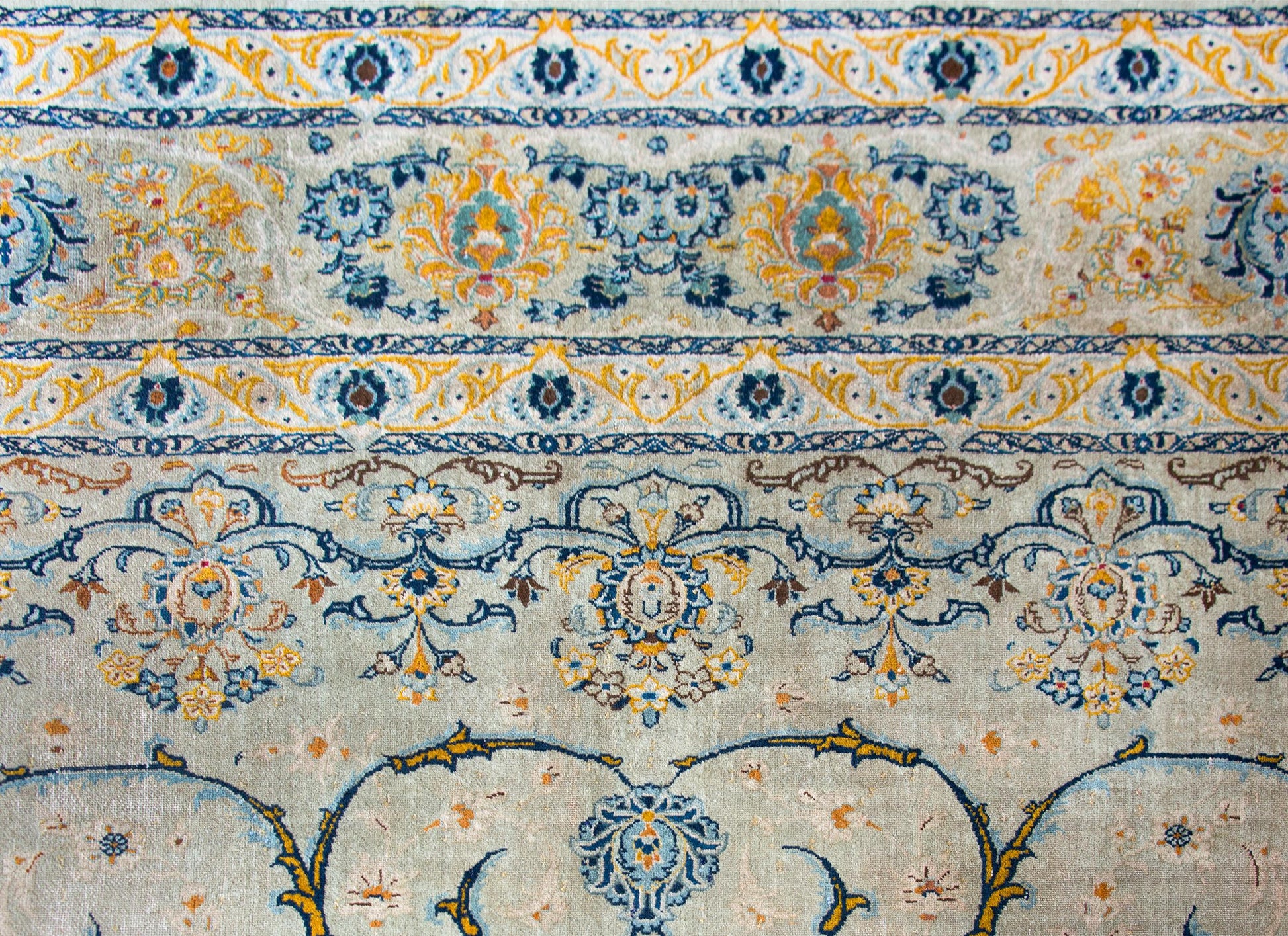 Early 20th Century, Persian Kashan Rug For Sale