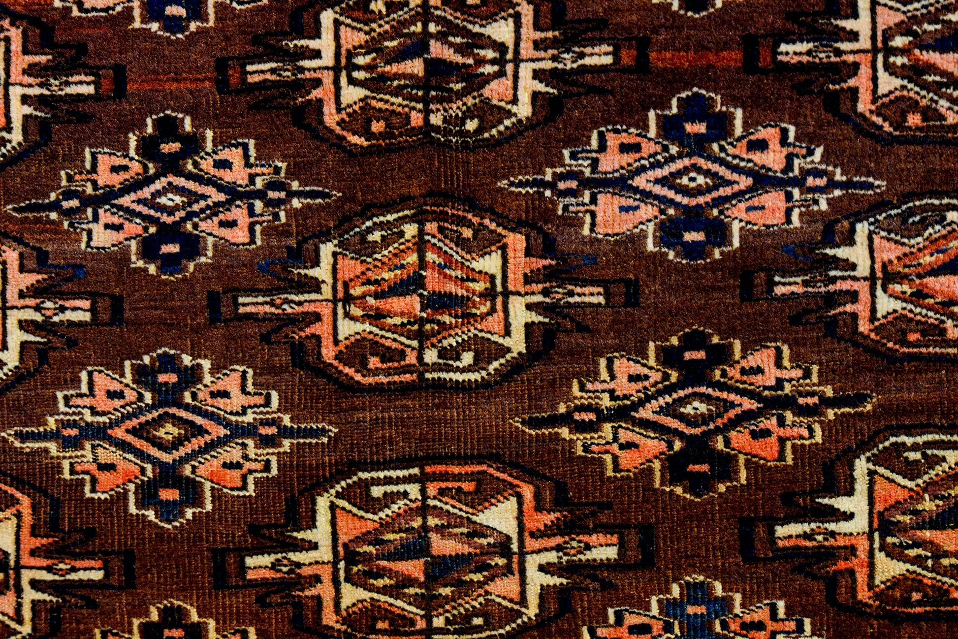Early 20th Century Yamout Rug For Sale
