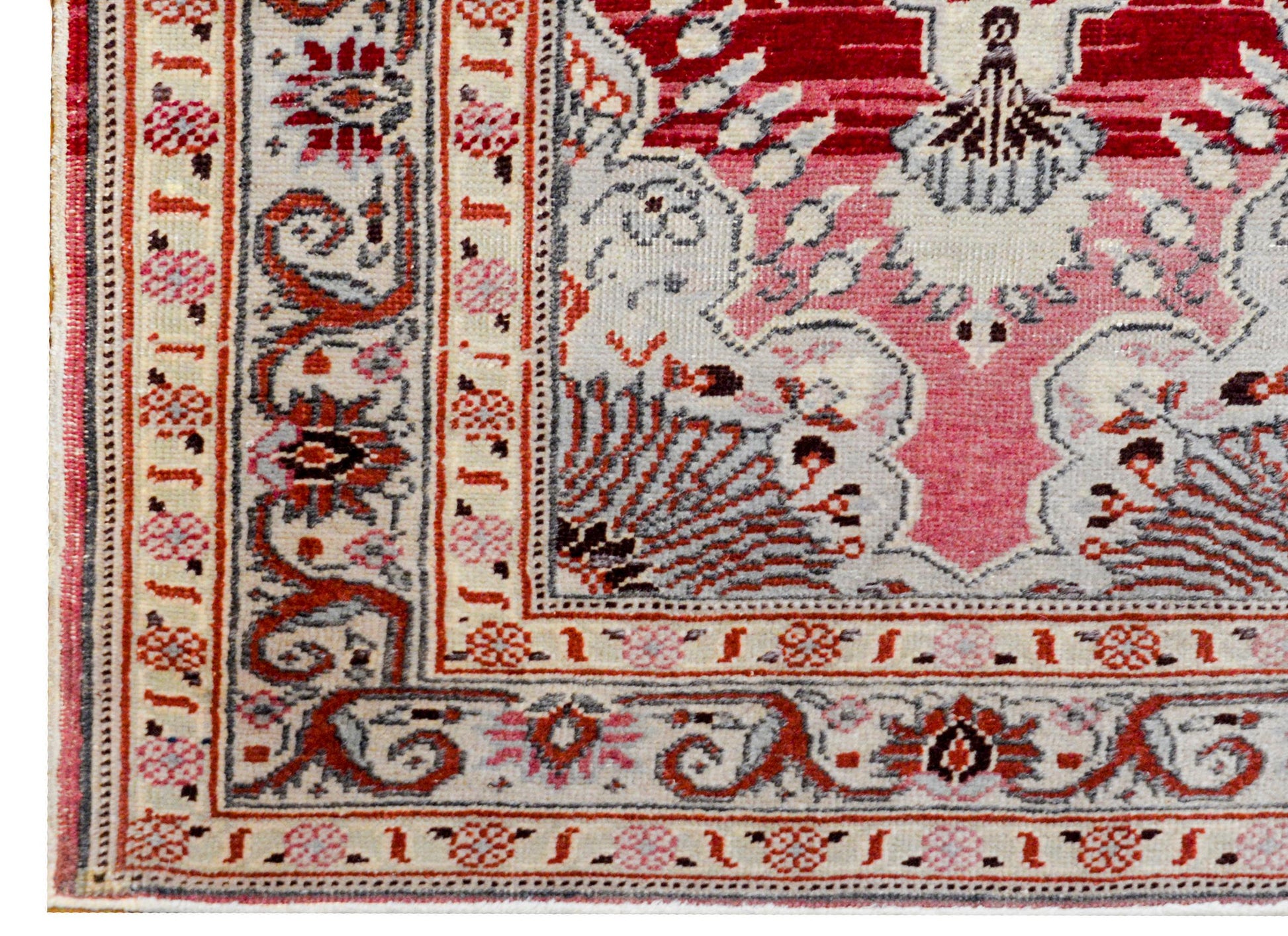 Beautiful Early 20th Century Tabriz Rug For Sale
